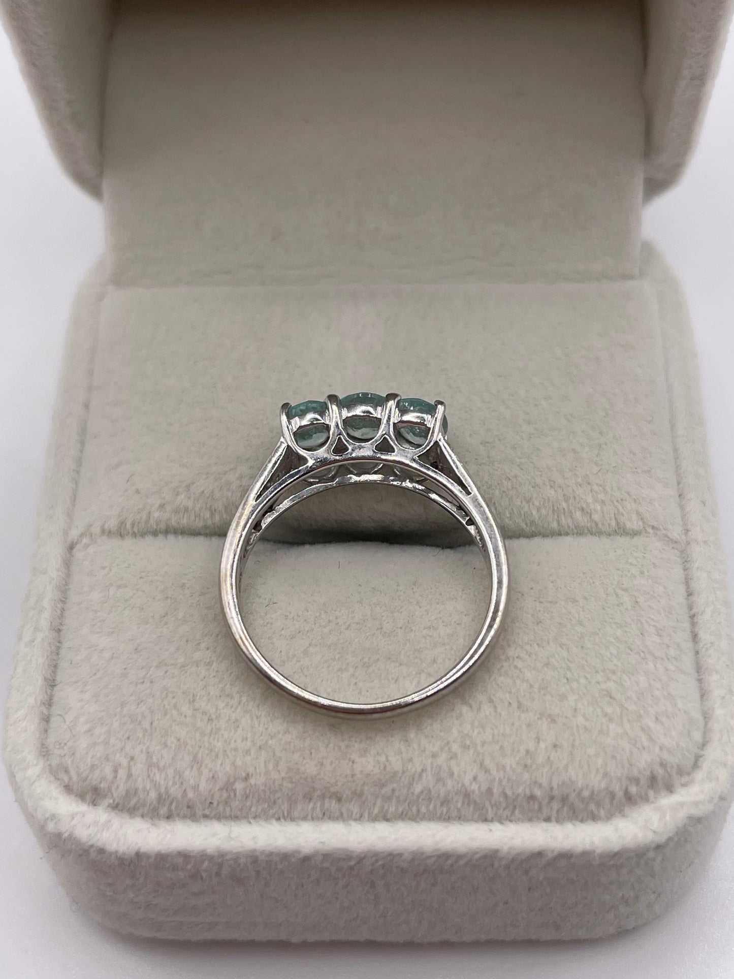 18ct white gold tourmaline and diamond ring