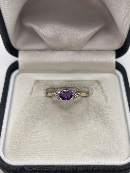 18ct gold amethyst and diamond ring