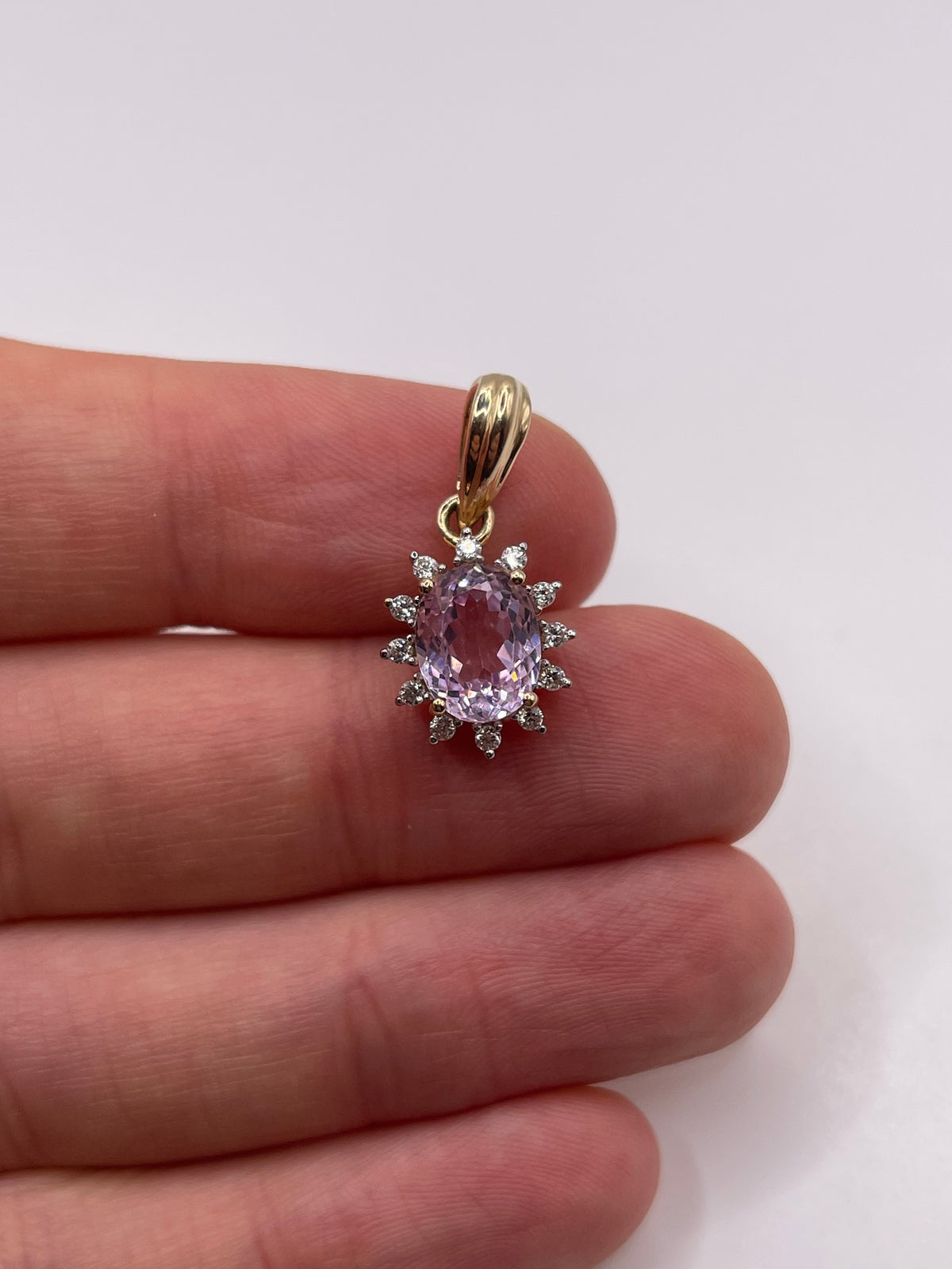 9ct gold kunzite and zircon pendant
