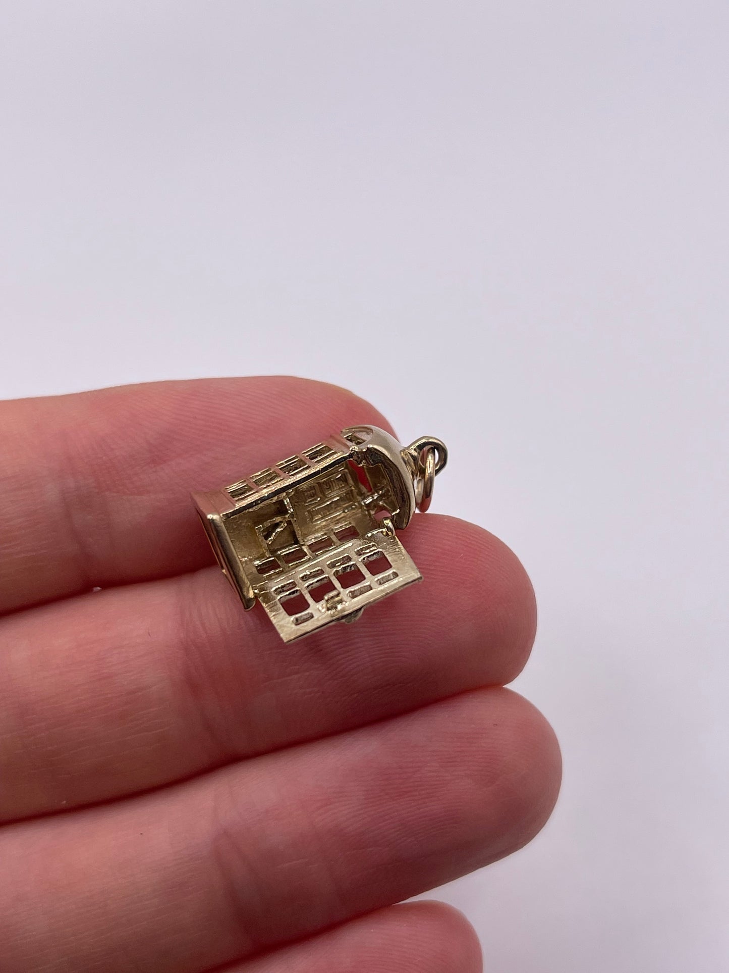9ct gold phone box charm