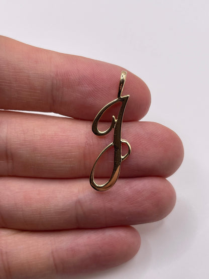 9ct gold initial J pendant