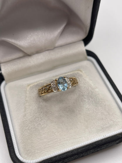9ct gold topaz and diamond ring