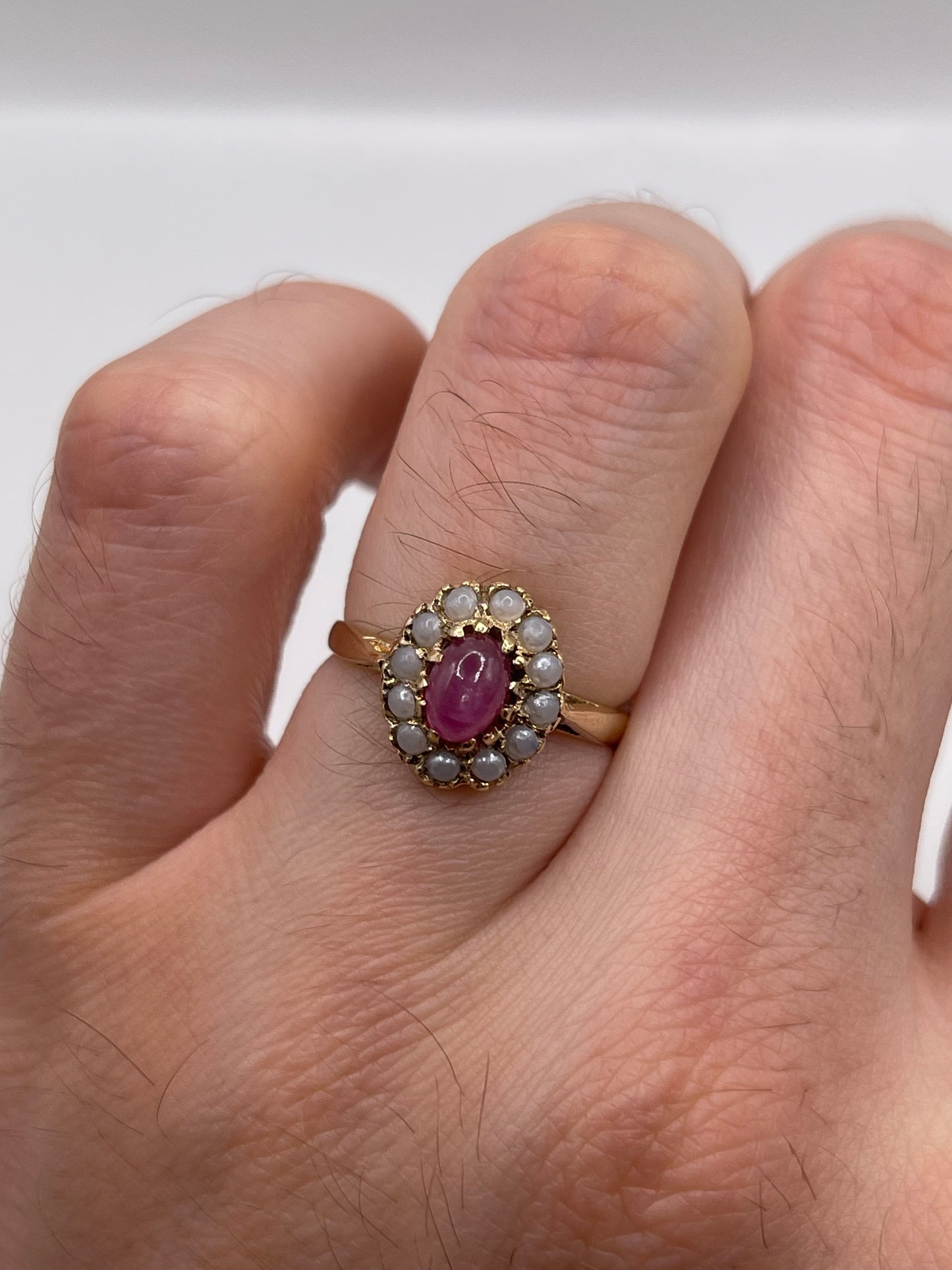 9ct gold cabochon ruby and pearl ring