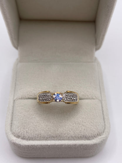 9ct gold rainbow moonstone and zircon ring