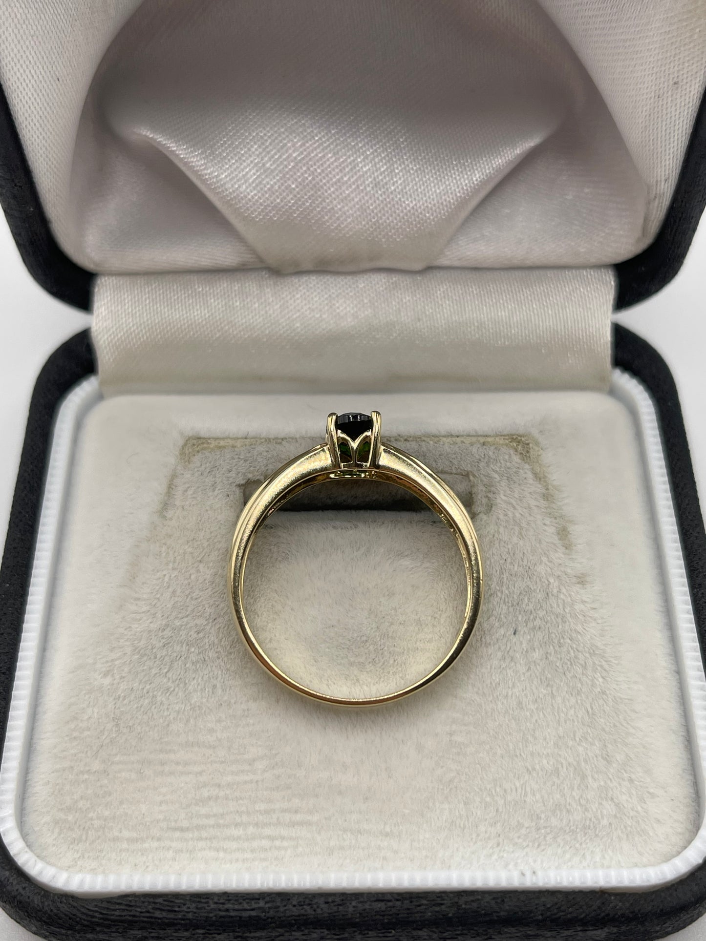 9ct gold diopside ring