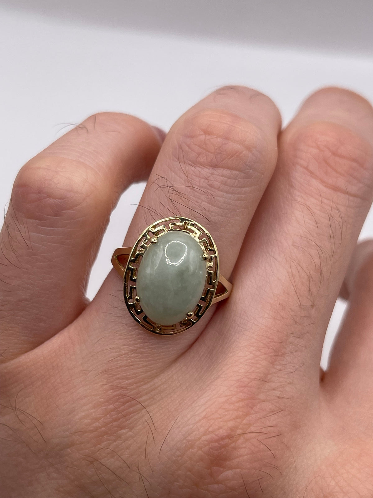 9ct gold jade ring