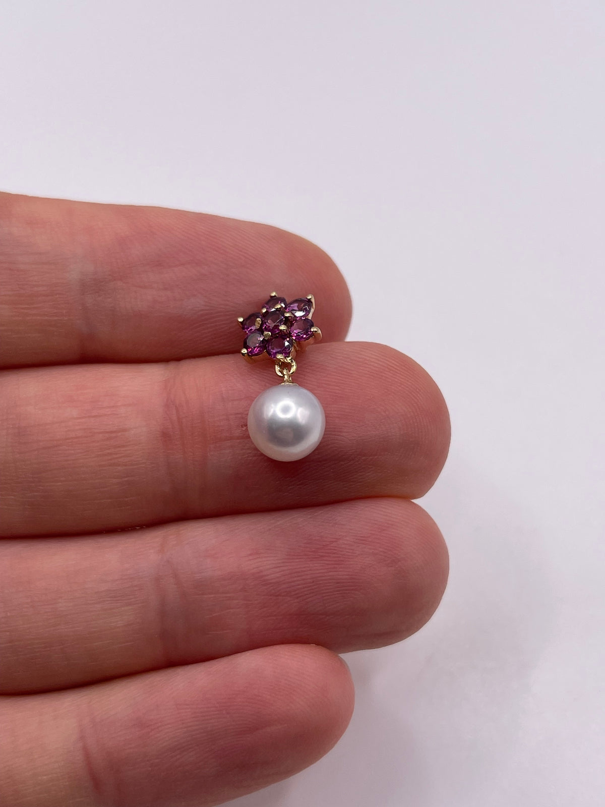 9ct gold garnet and pearl pendant