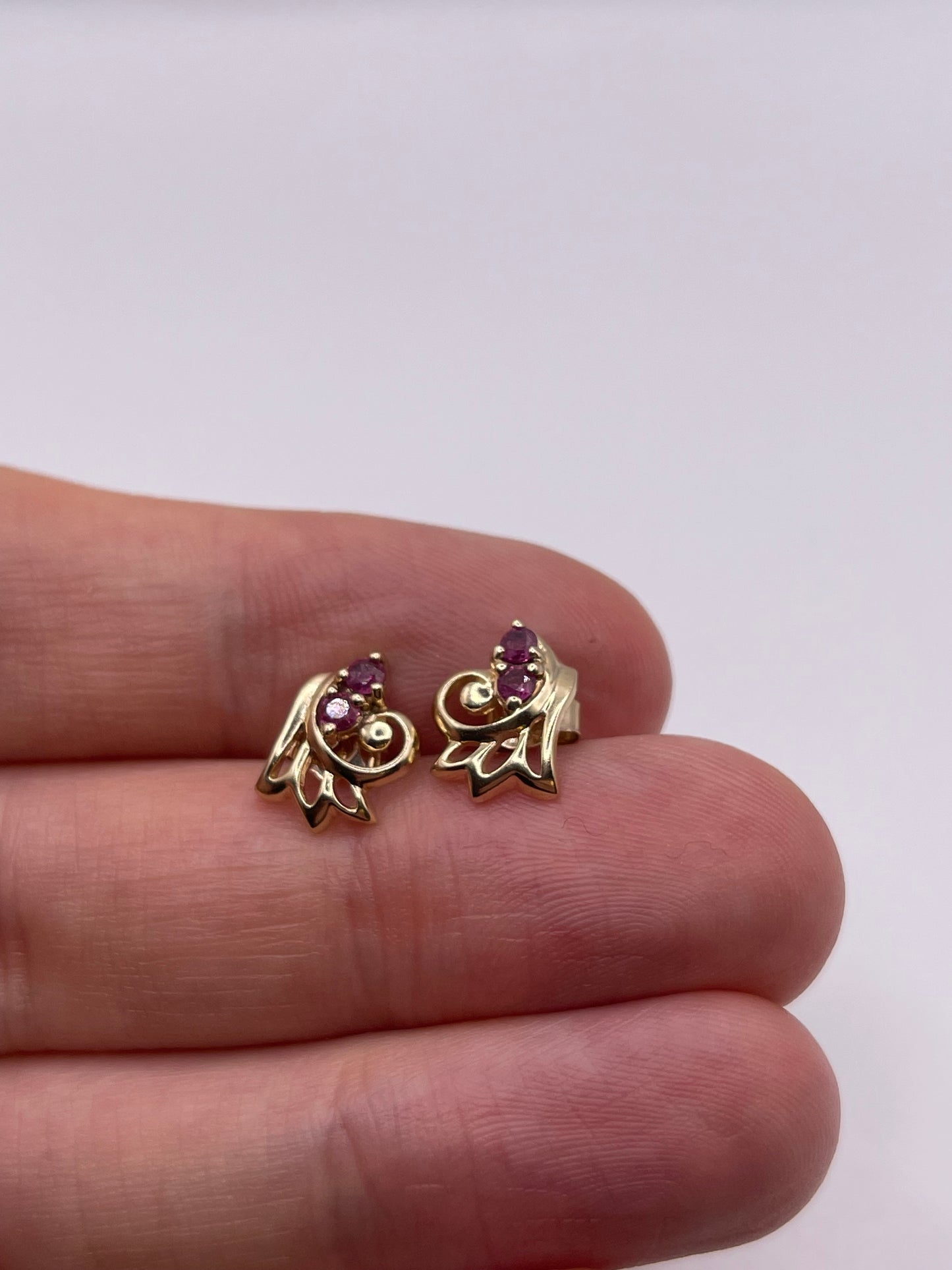 9ct gold ruby earrings
