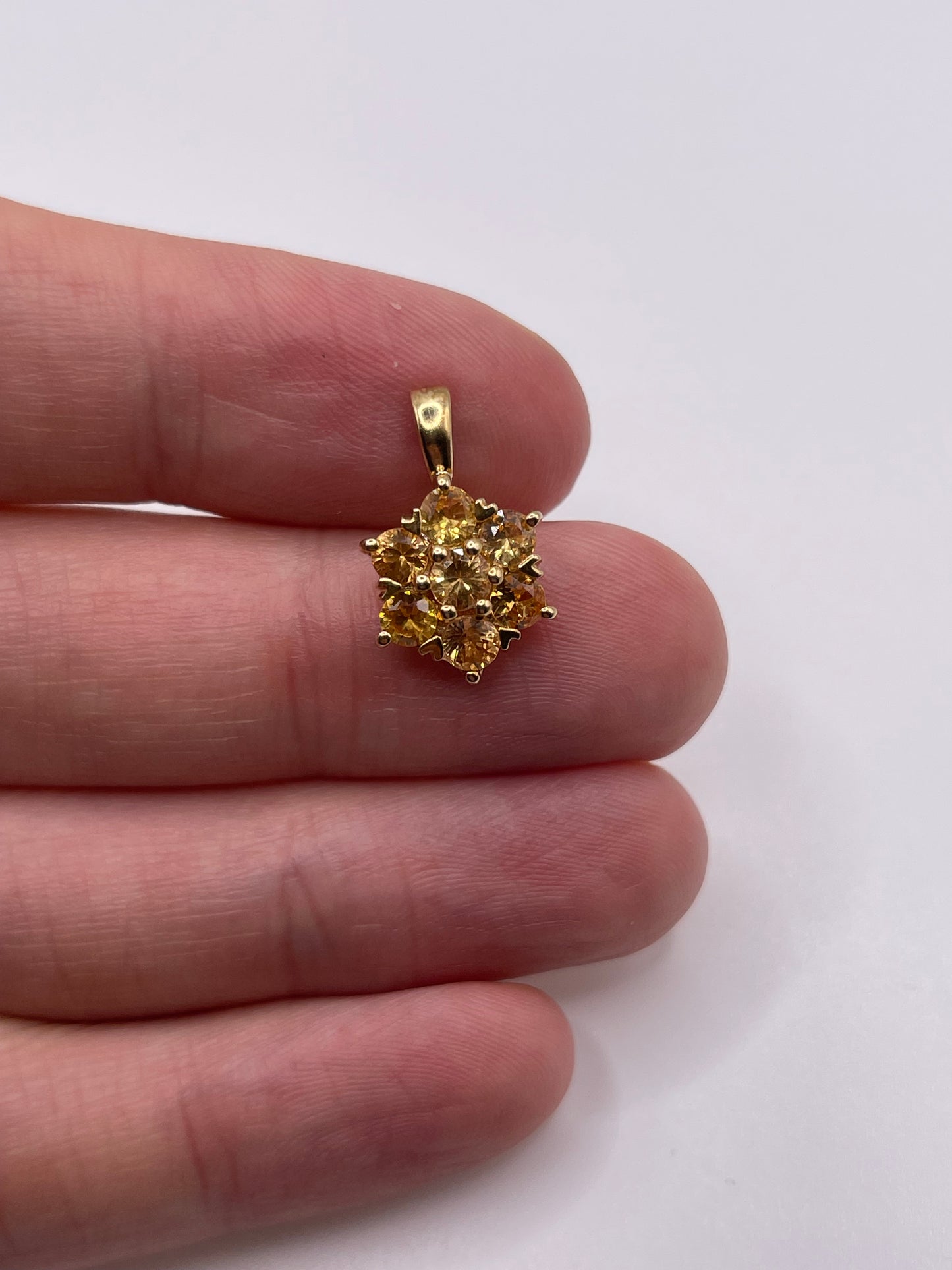 9ct gold citrine cluster pendant