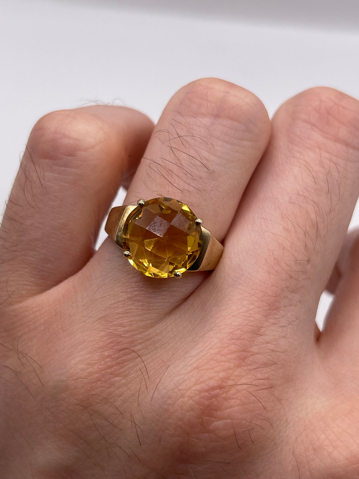 9ct gold citrine ring