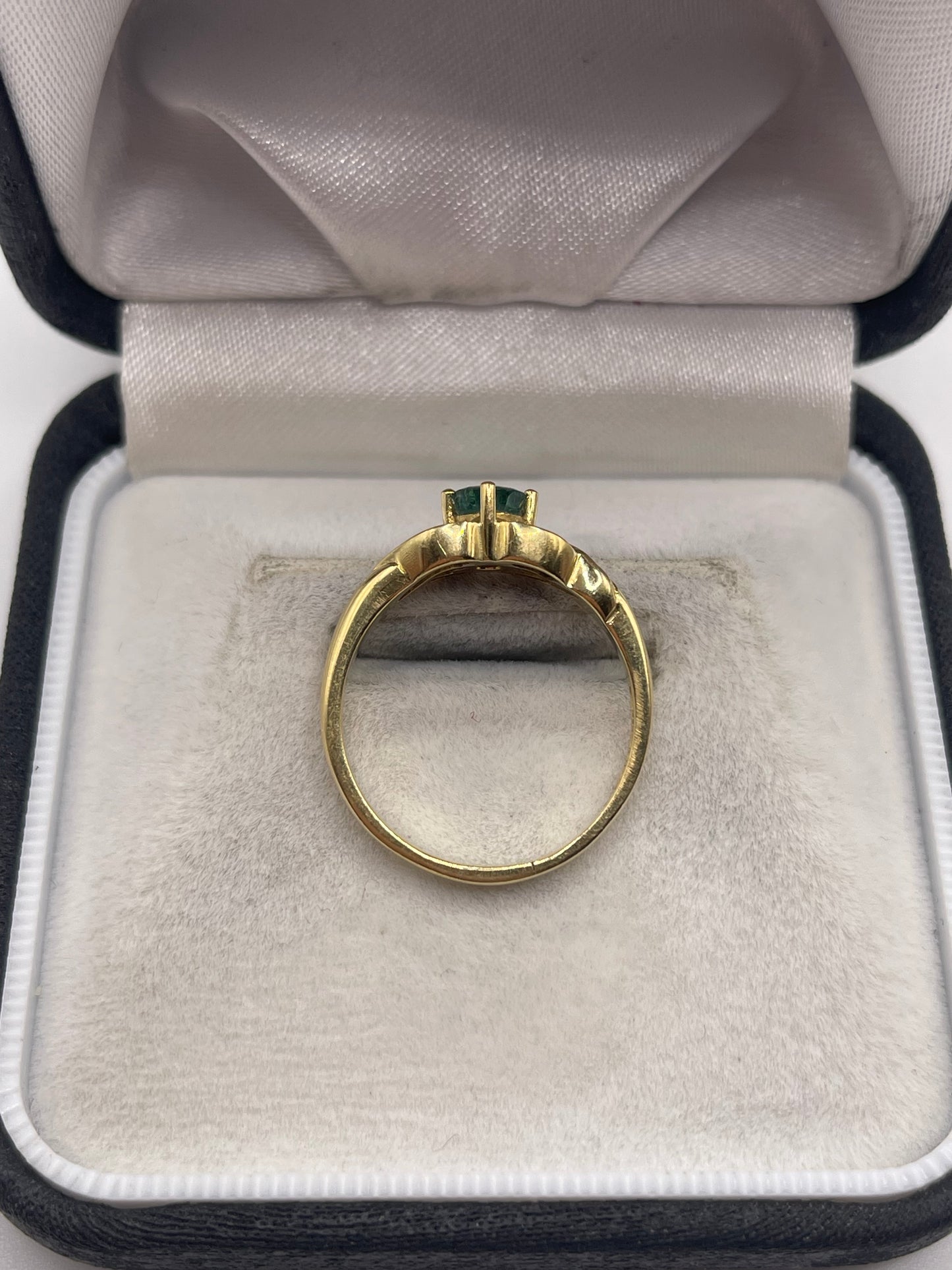 18ct gold emerald and diamond ring