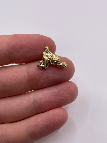 9ct gold lion charm