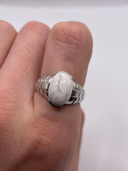 Silver gemstone ring
