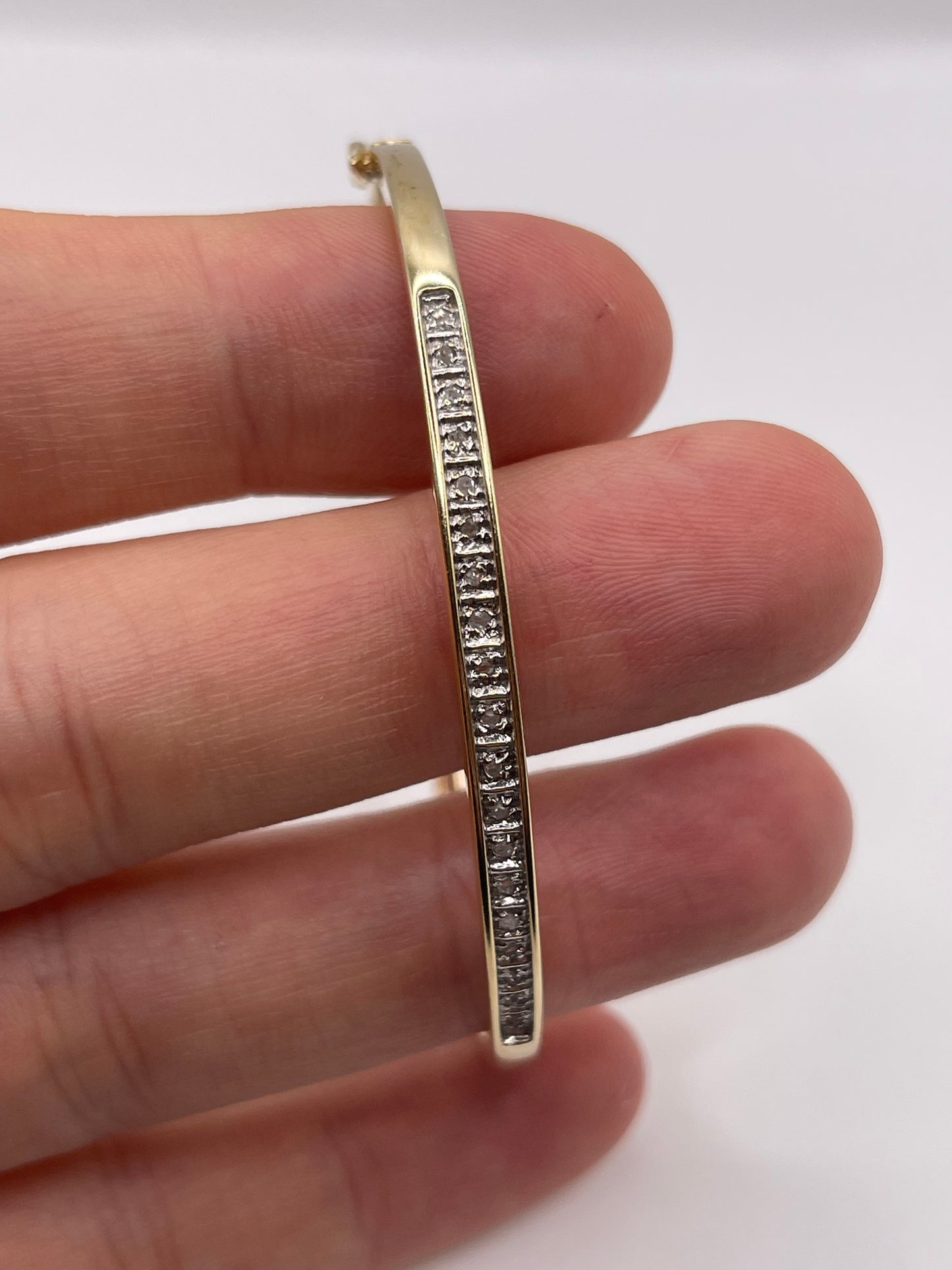 9ct gold diamond bangle