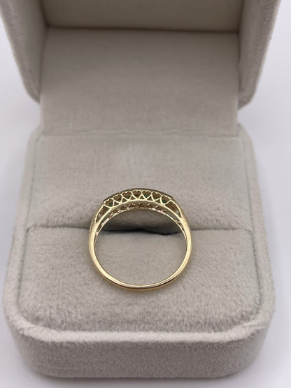 9ct gold emerald and diamond ring