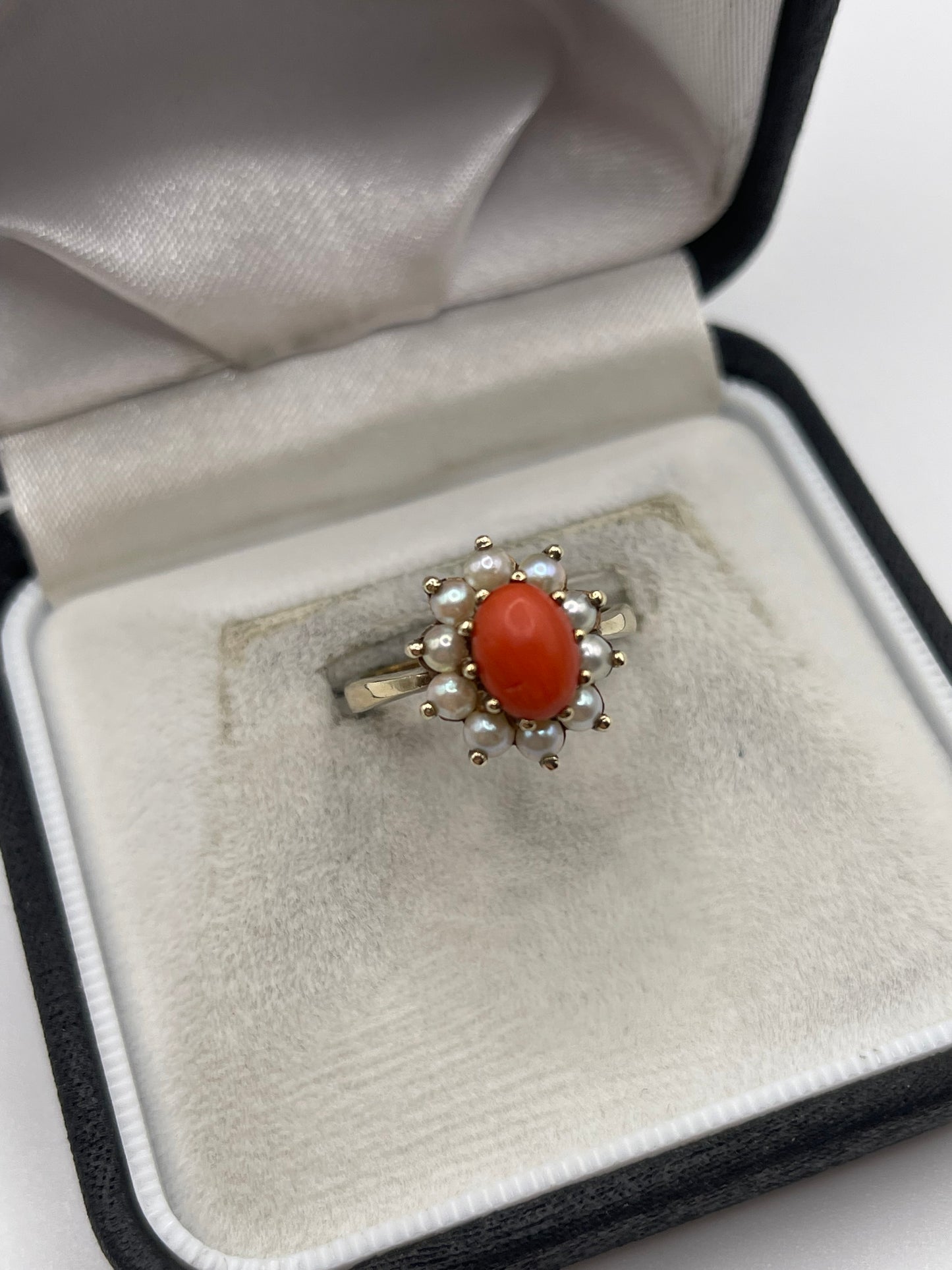 9ct gold coral and pearl ring