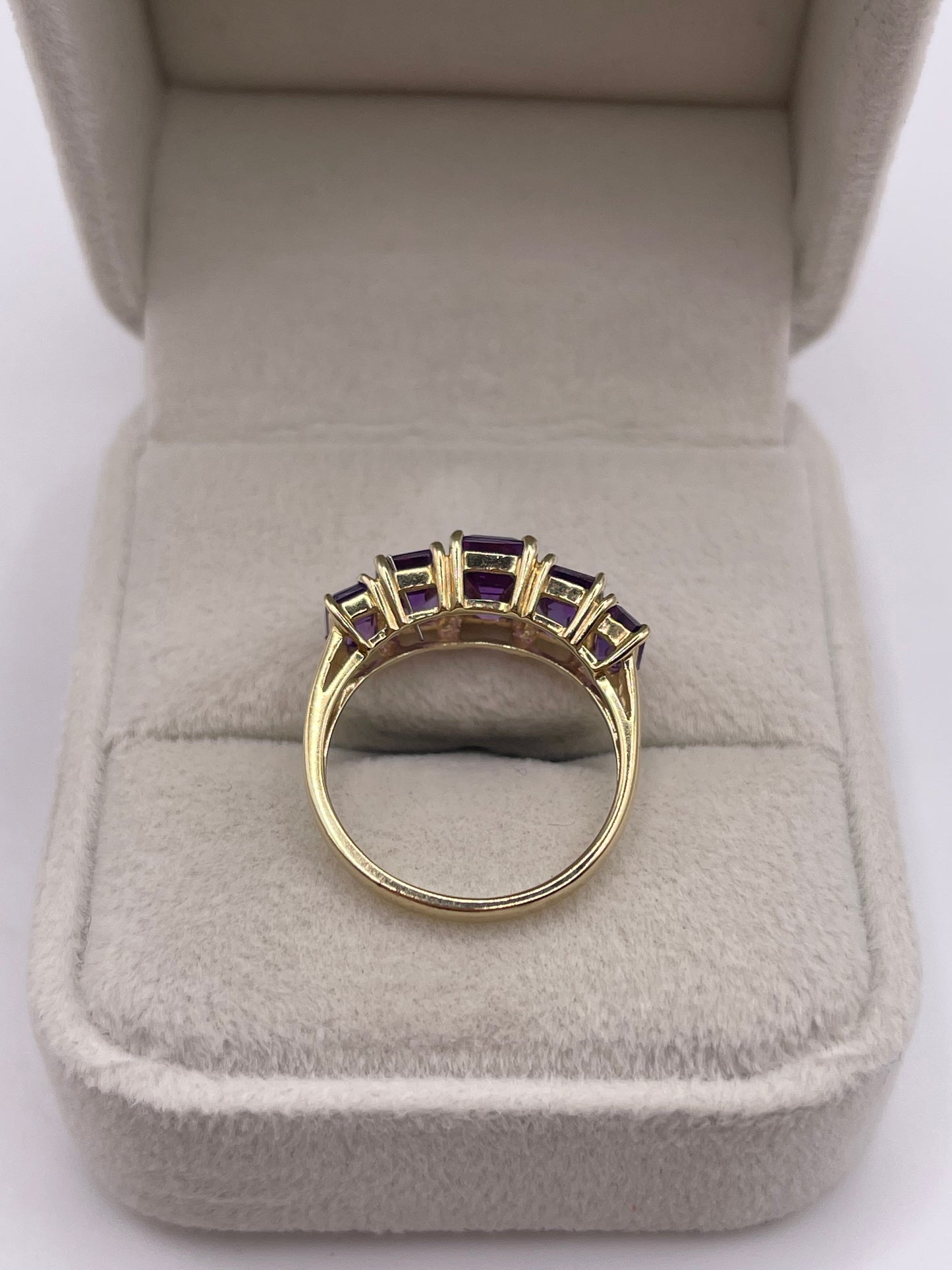 9ct gold amethyst ring