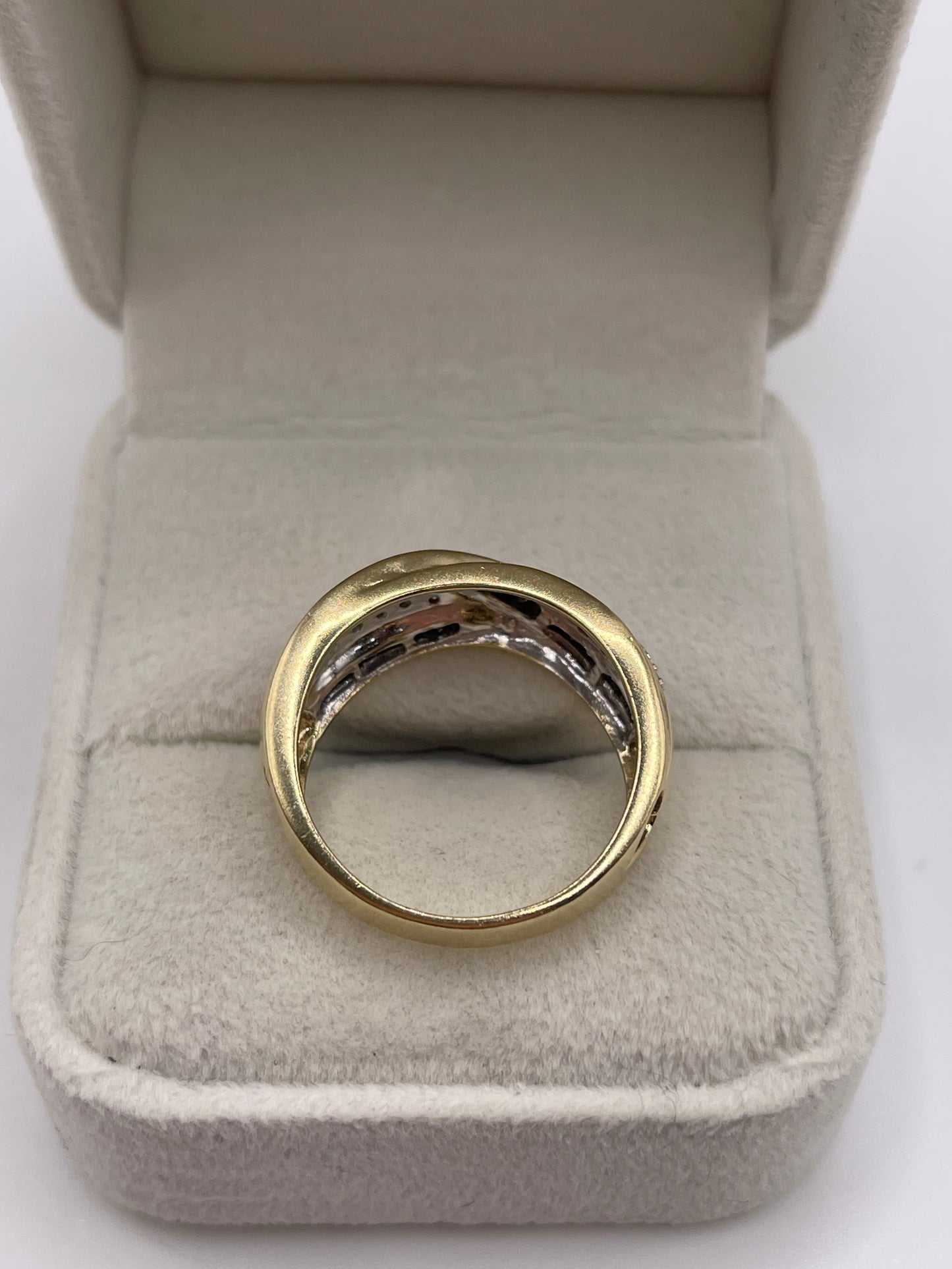 9ct gold diamond cluster ring