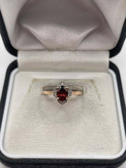 9ct rose gold garnet and diamond ring
