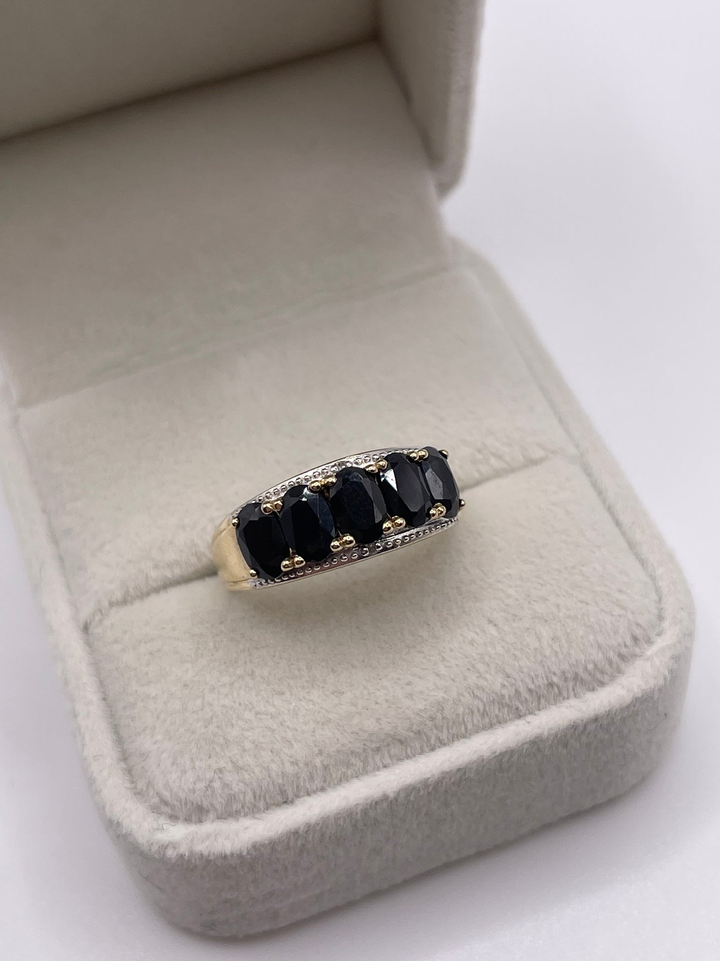 9ct gold sapphire and diamond ring
