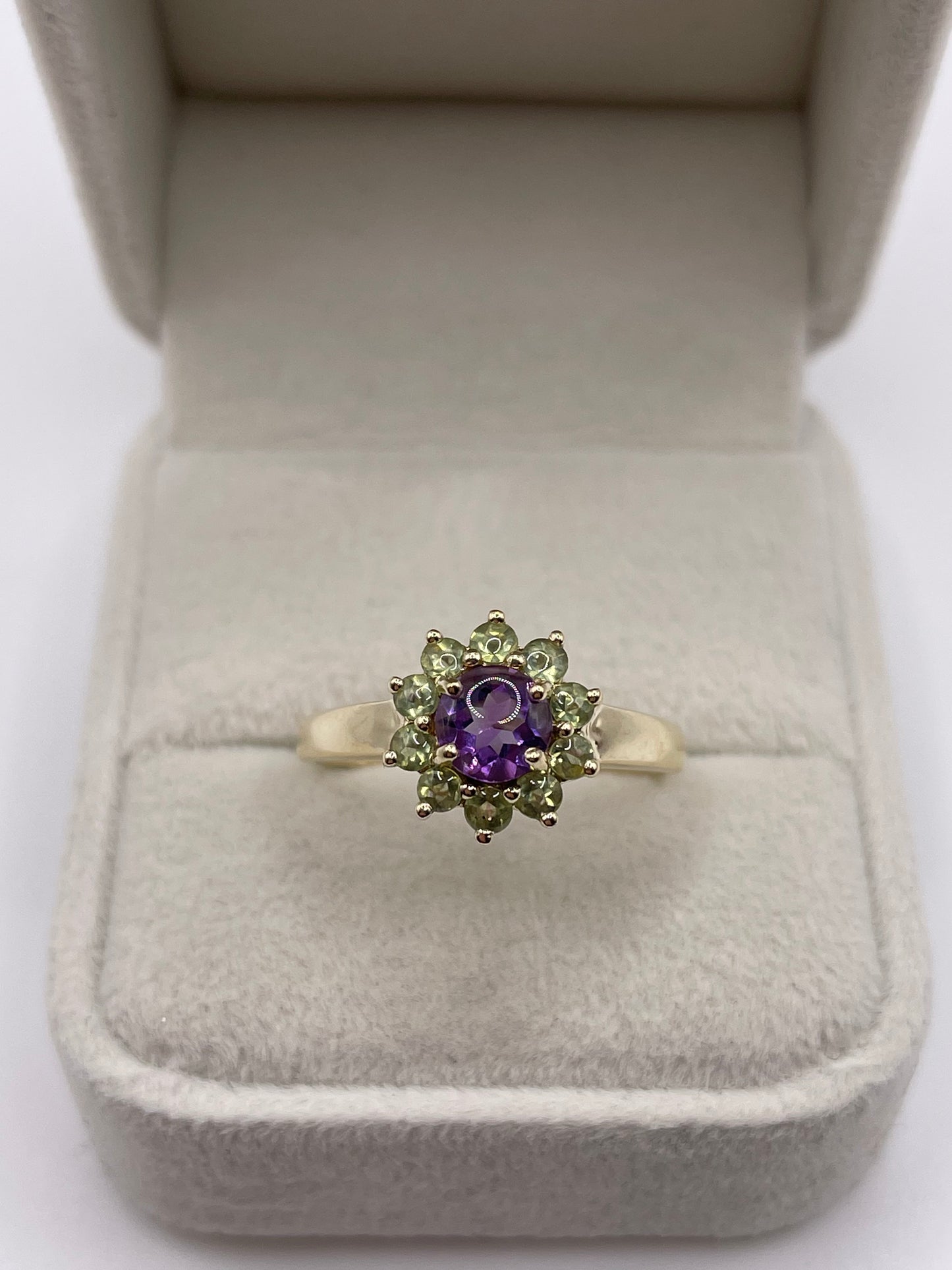 9ct gold amethyst and peridot ring