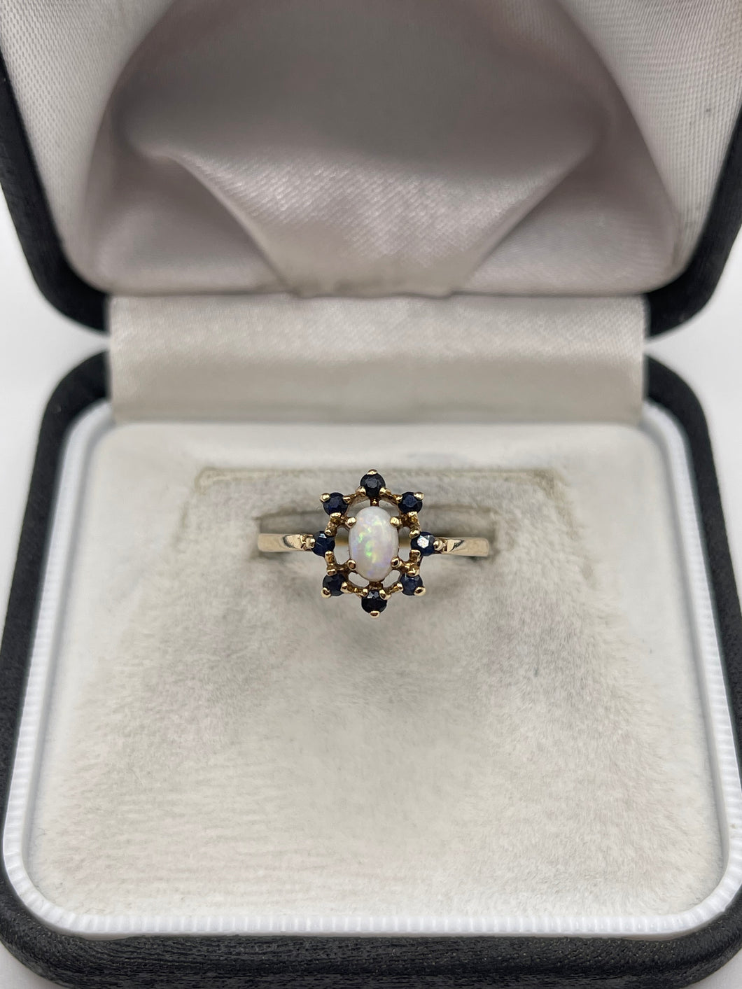 9ct gold opal and sapphire ring