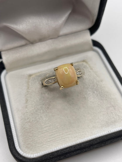 9ct gold opal and diamond ring
