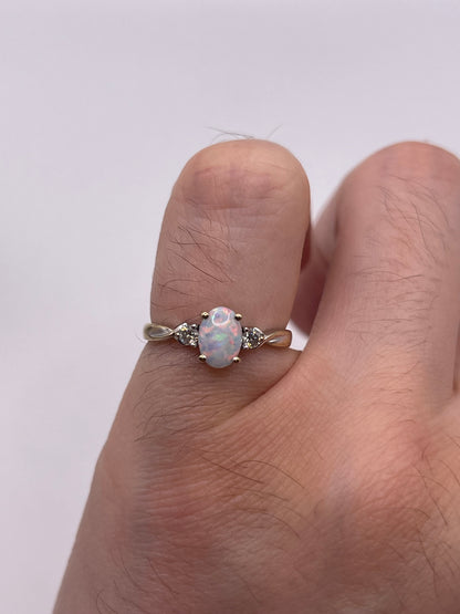 9ct white gold opal and diamond ring