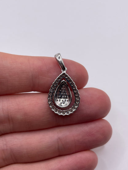 9ct white gold diamond cluster pendant