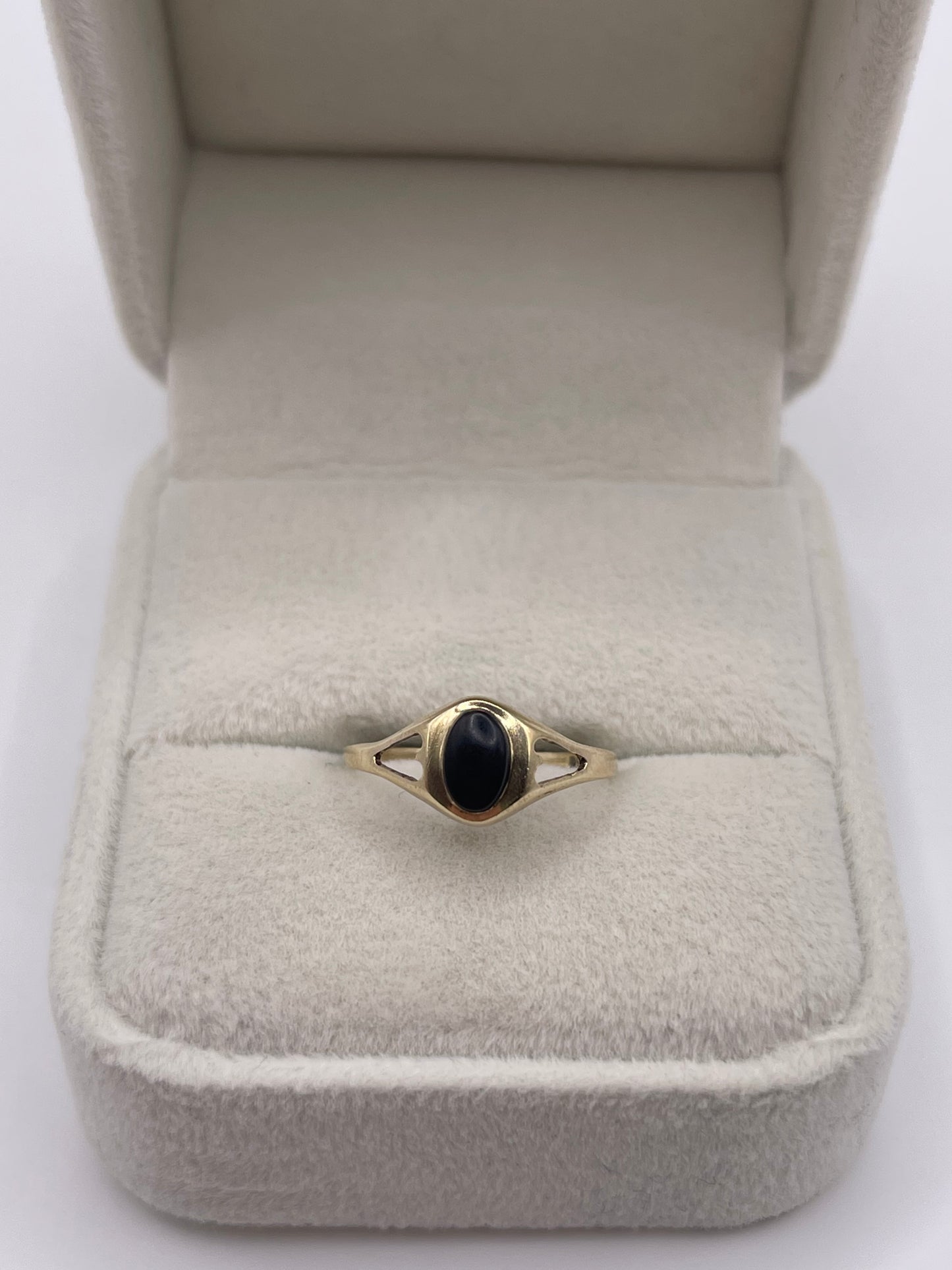 9ct gold onyx signet ring