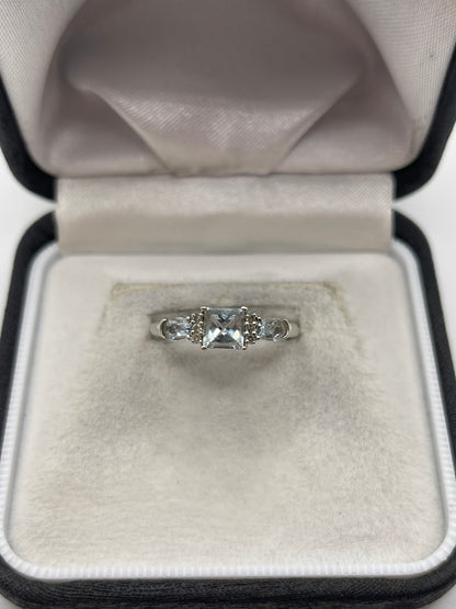 9ct white gold topaz and diamond ring