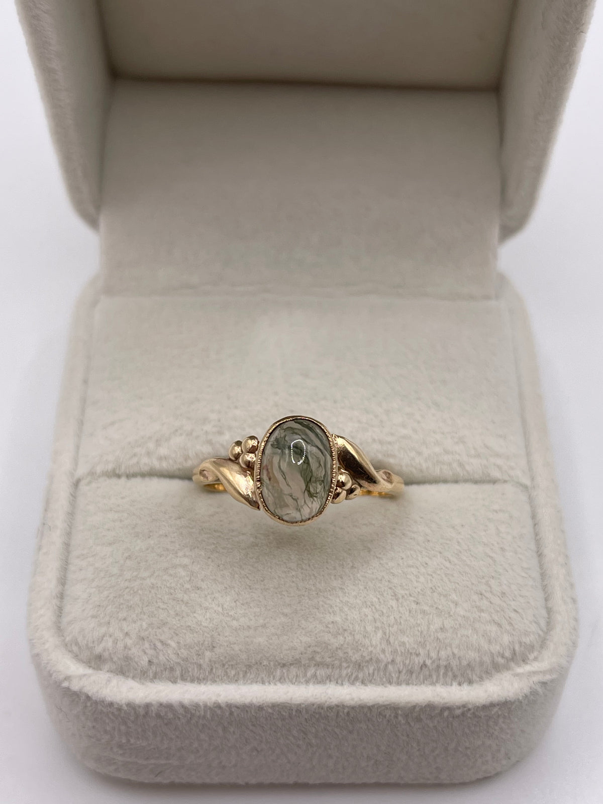 9ct gold moss agate ring