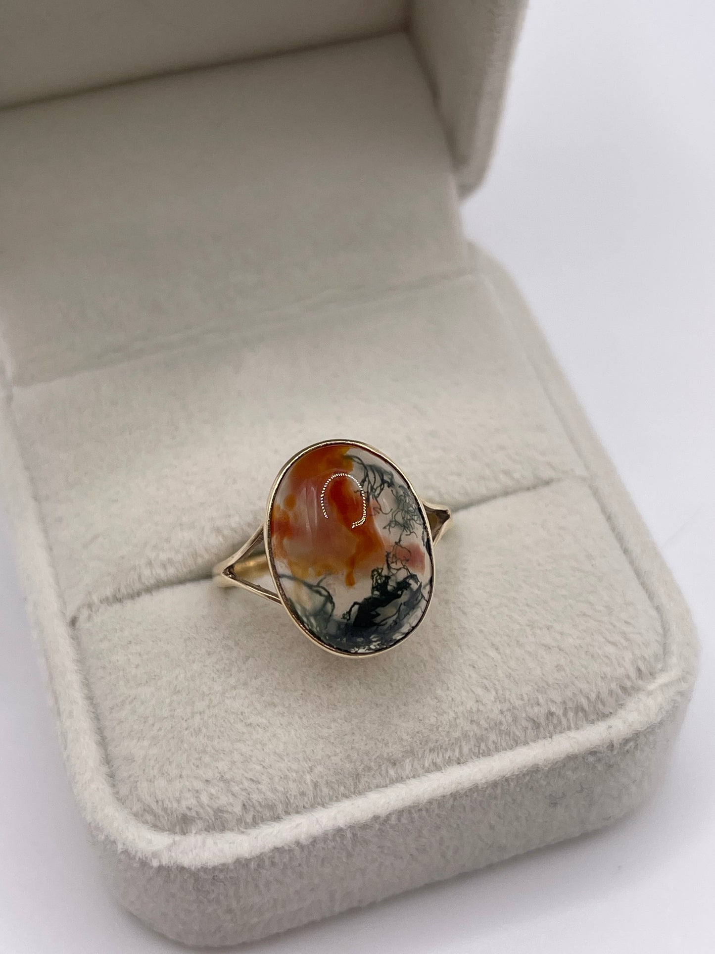 9ct gold moss agate ring