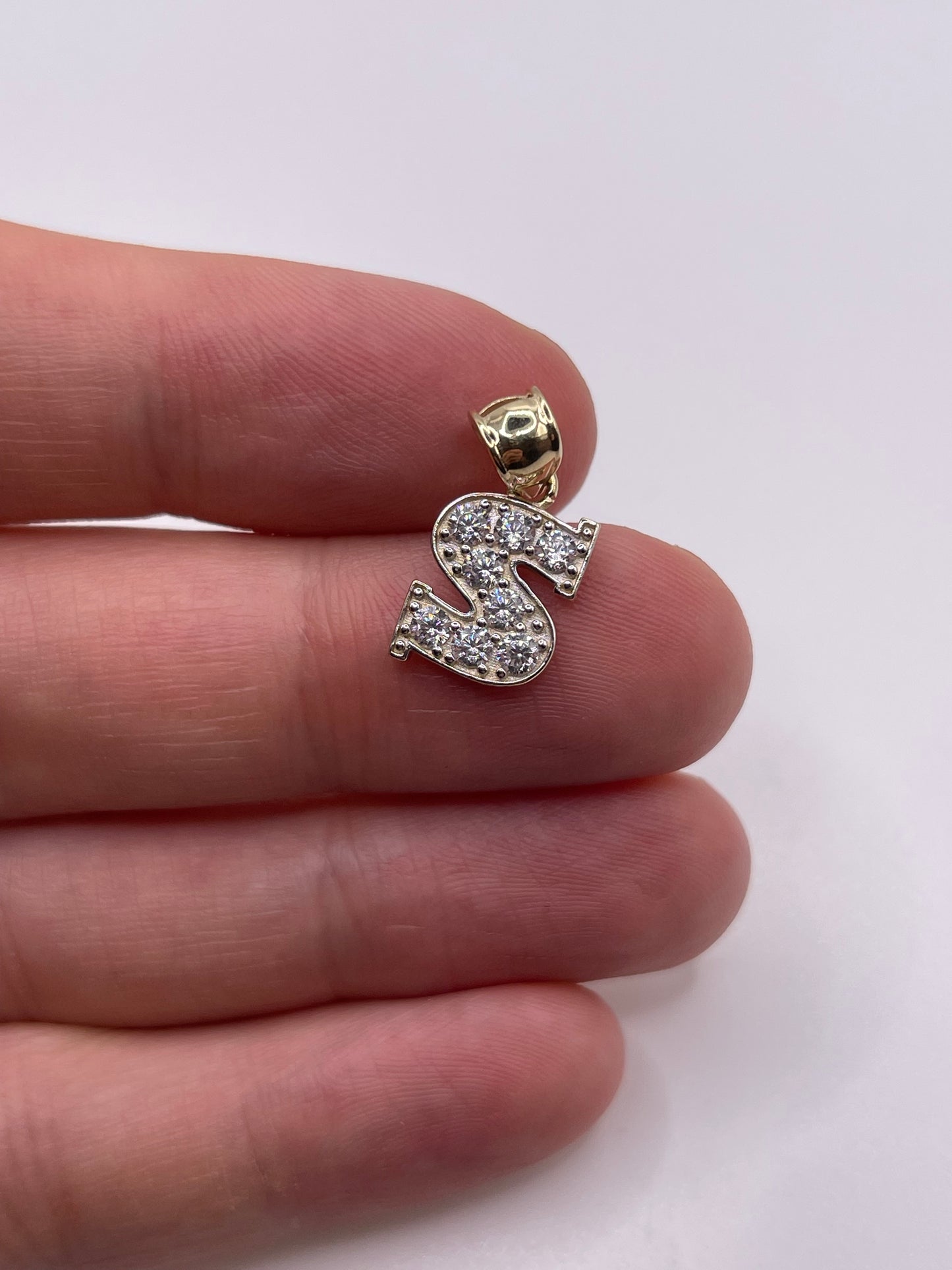 9ct gold cz initial S pendant