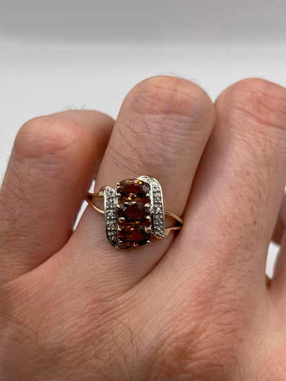 9ct gold zircon cluster ring