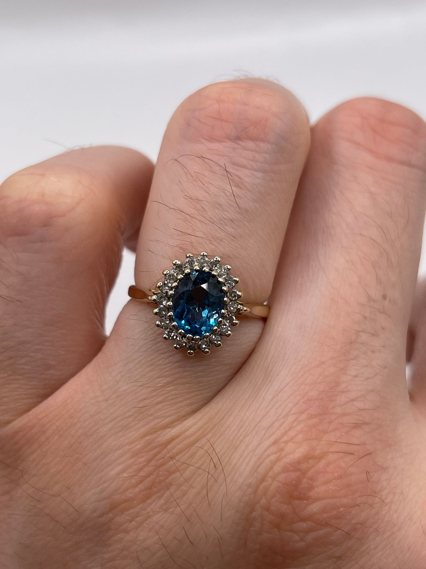 9ct gold topaz and diamond ring