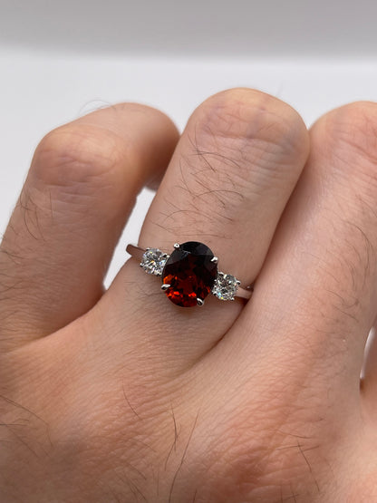 9ct white gold garnet and diamond ring