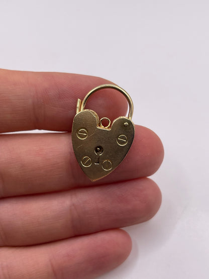 9ct gold padlock 5