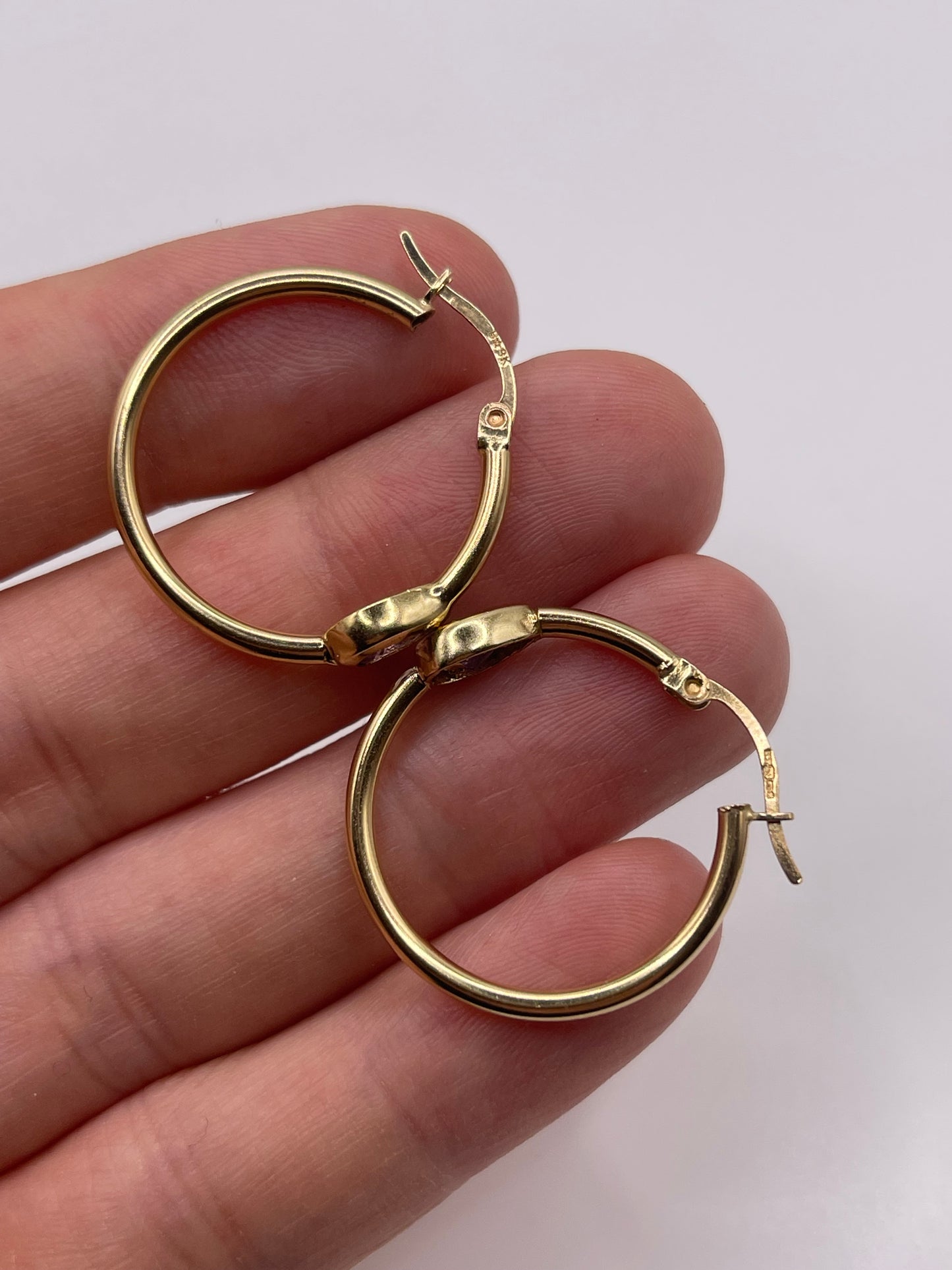 9ct gold amethyst earrings