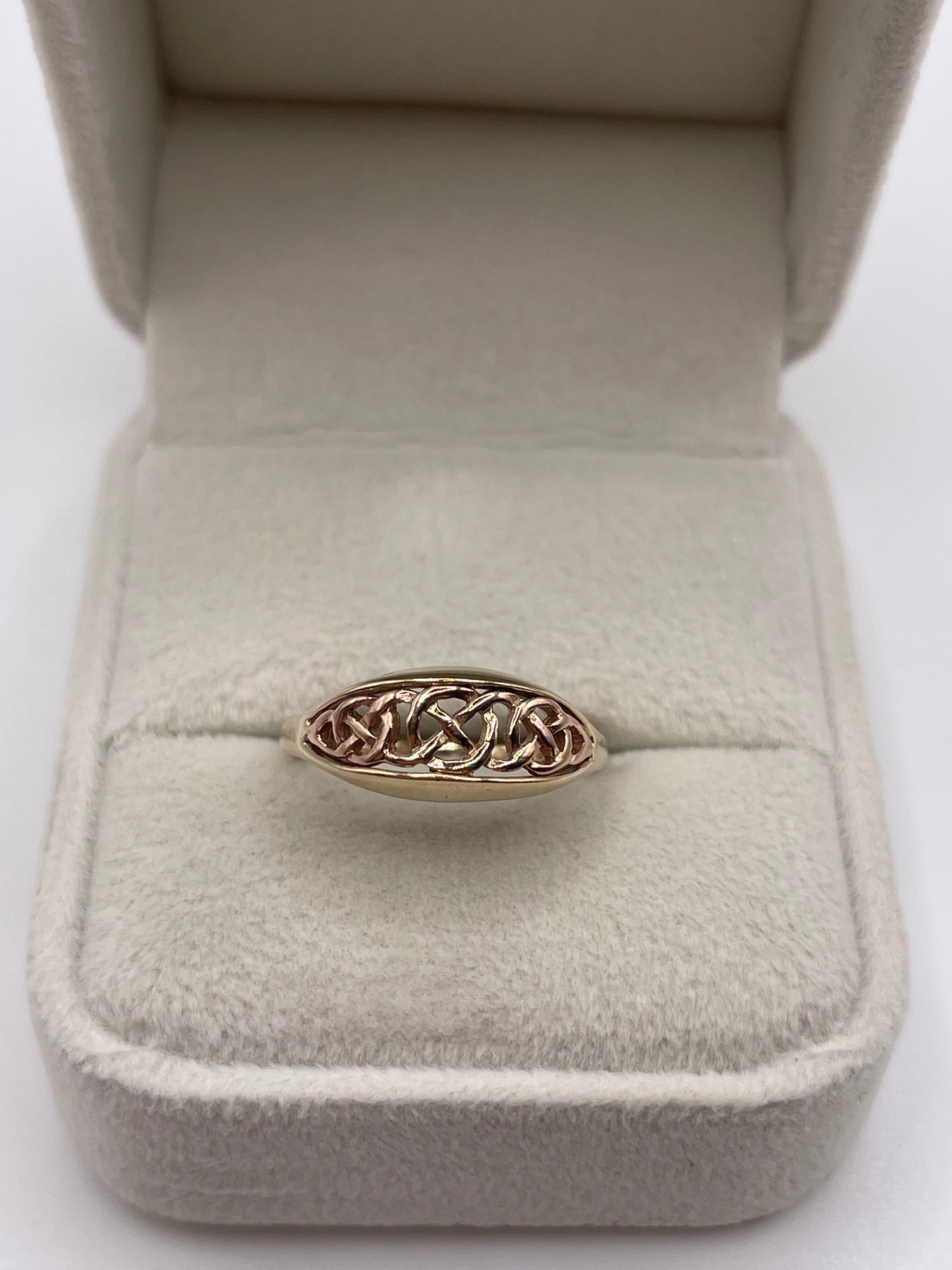 Clogau 9ct gold ring