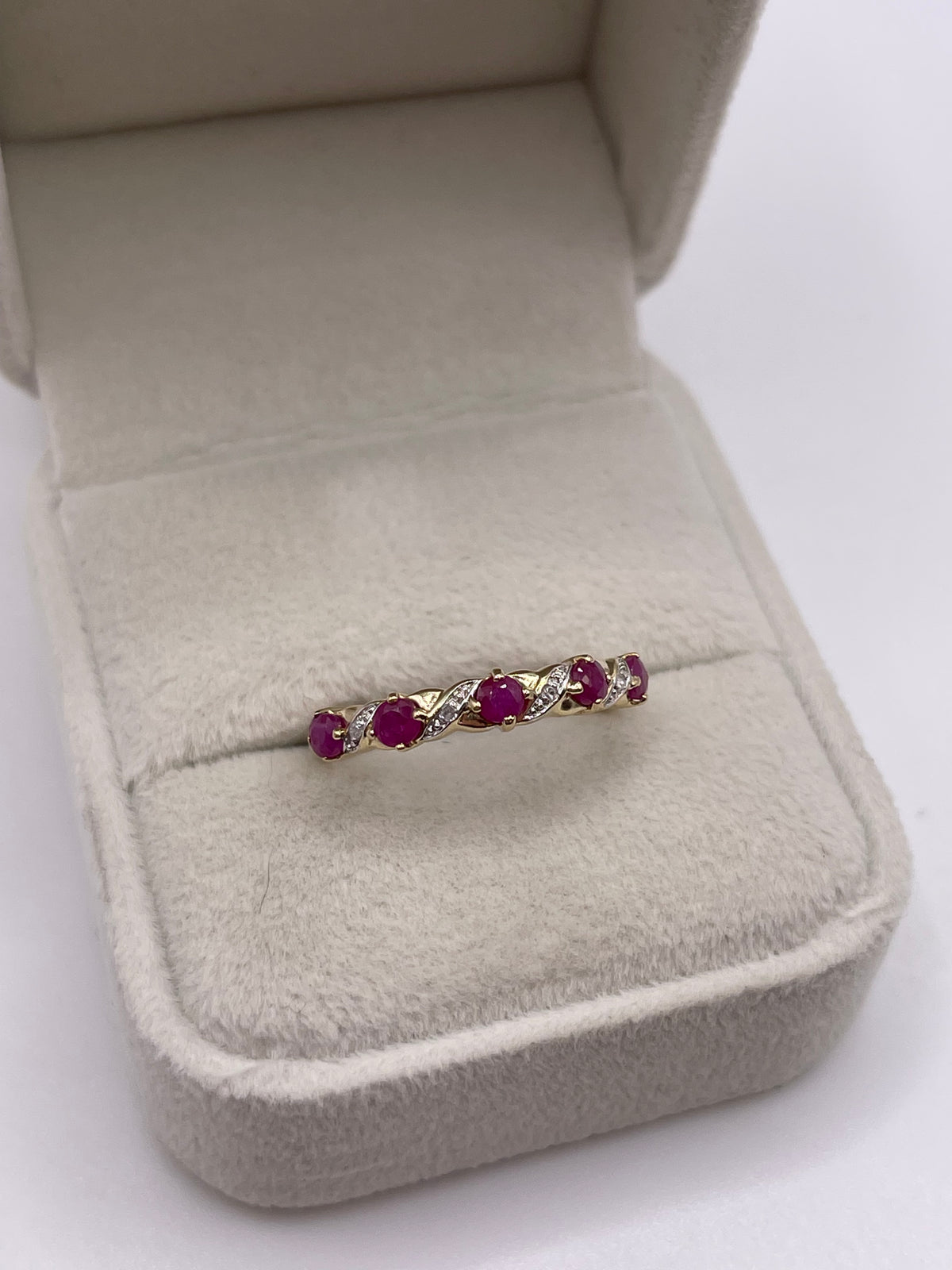 9ct gold ruby and diamond ring