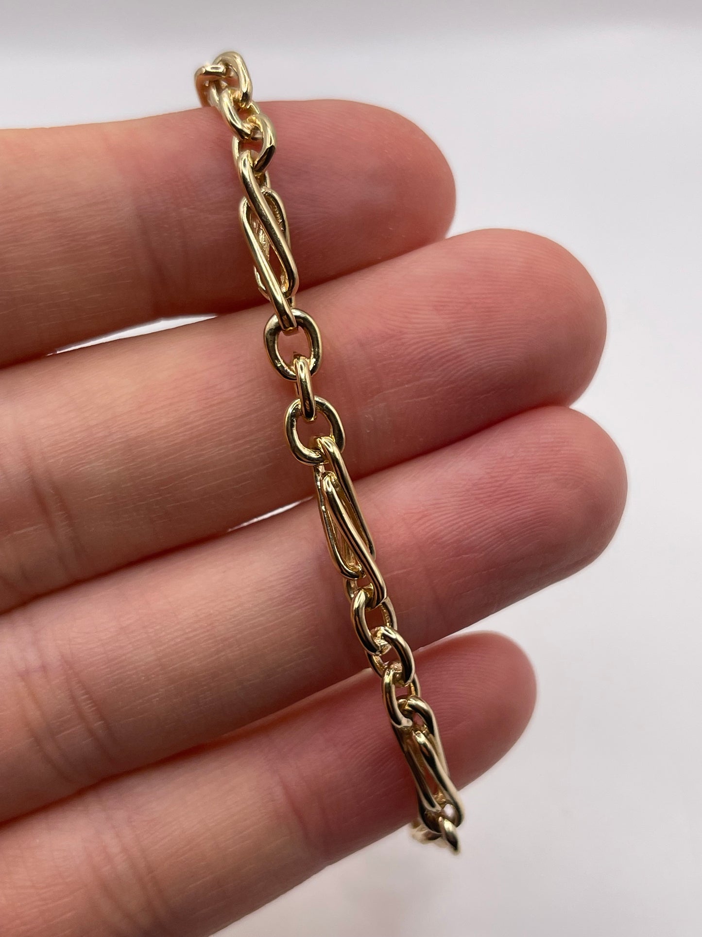 9ft gold bracelet