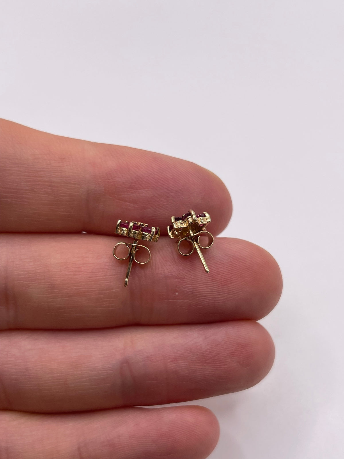 9ct gold ruby earrings