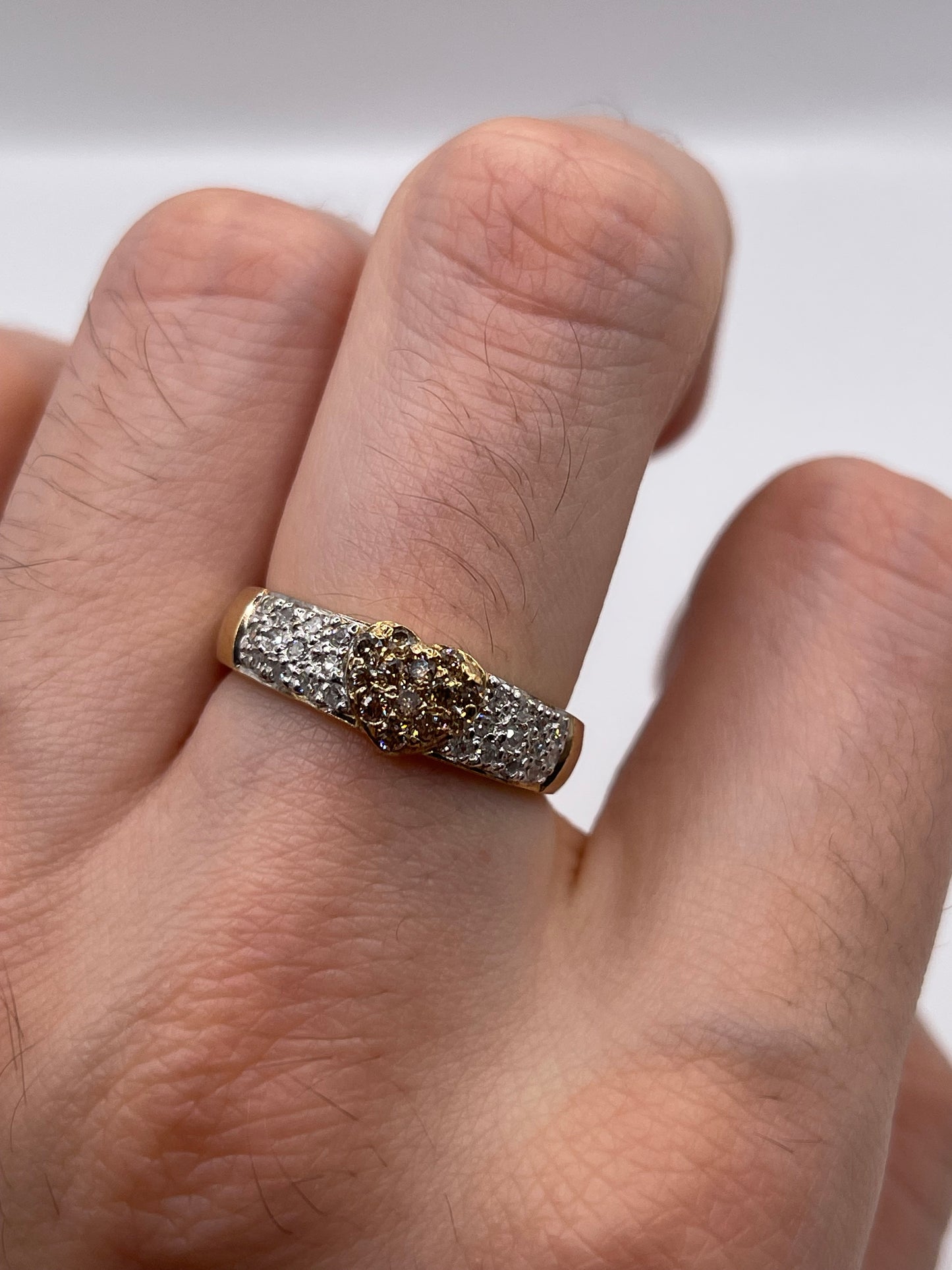 9ct gold diamond cluster ring