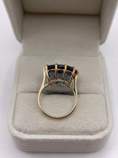 9ct gold London blue topaz ring