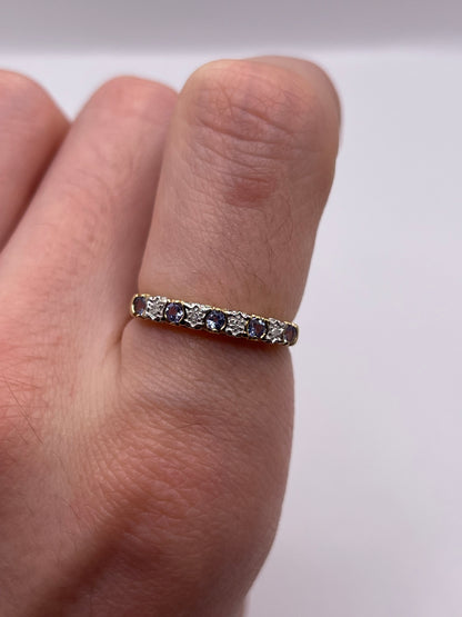 9ct gold tanzanite and diamond ring