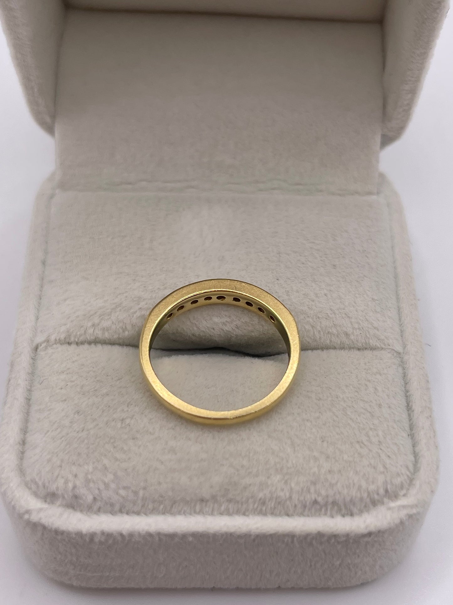 18ct gold diamond ring