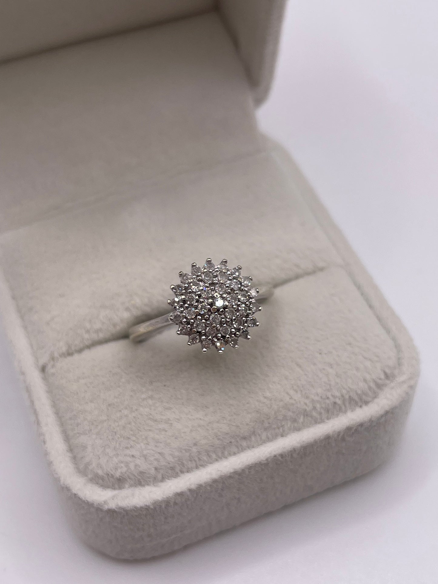 9ct white gold diamond cluster ring