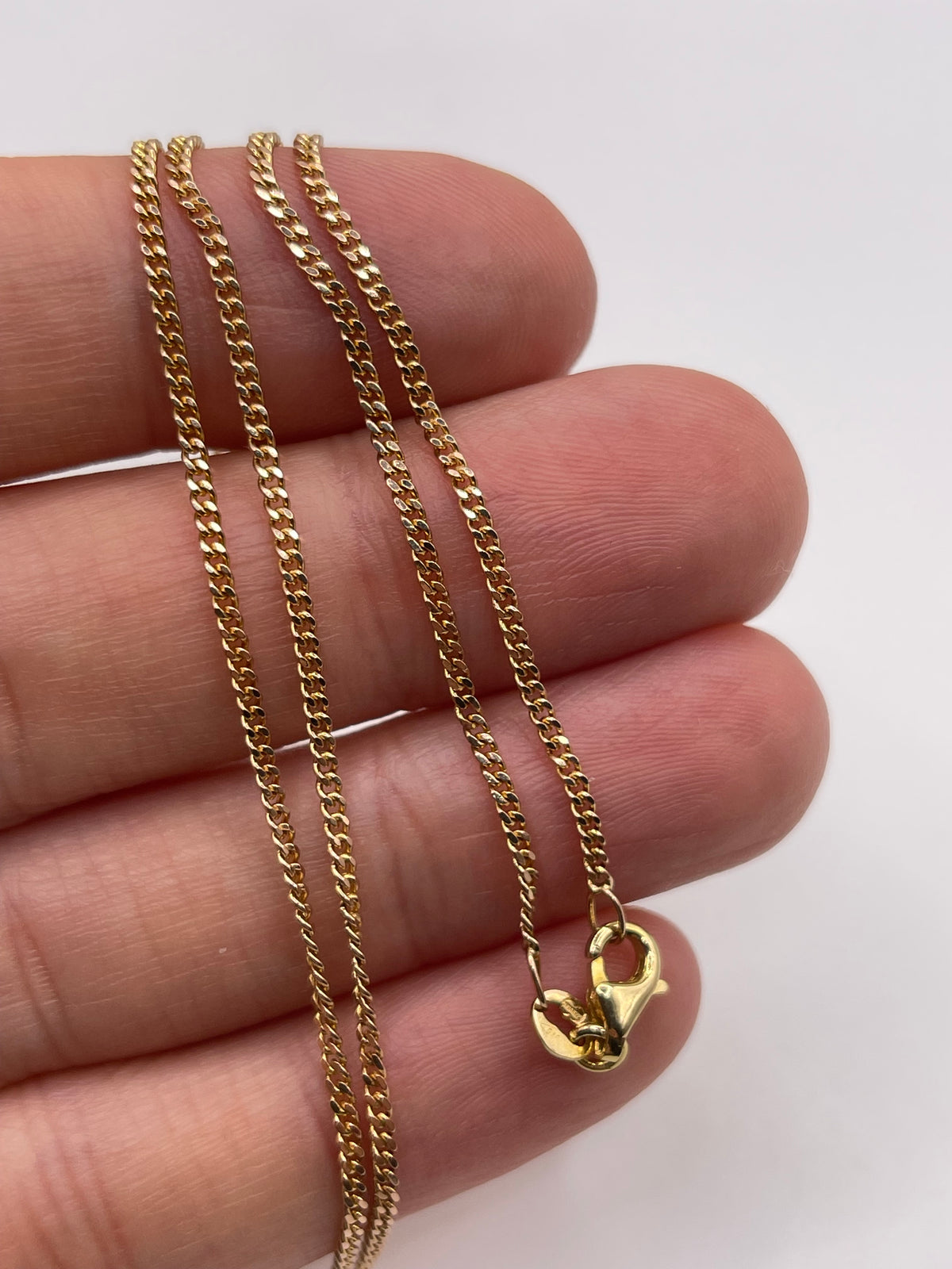 9ct gold chain 656