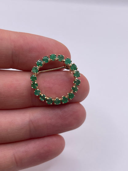 9ct gold emerald brooch